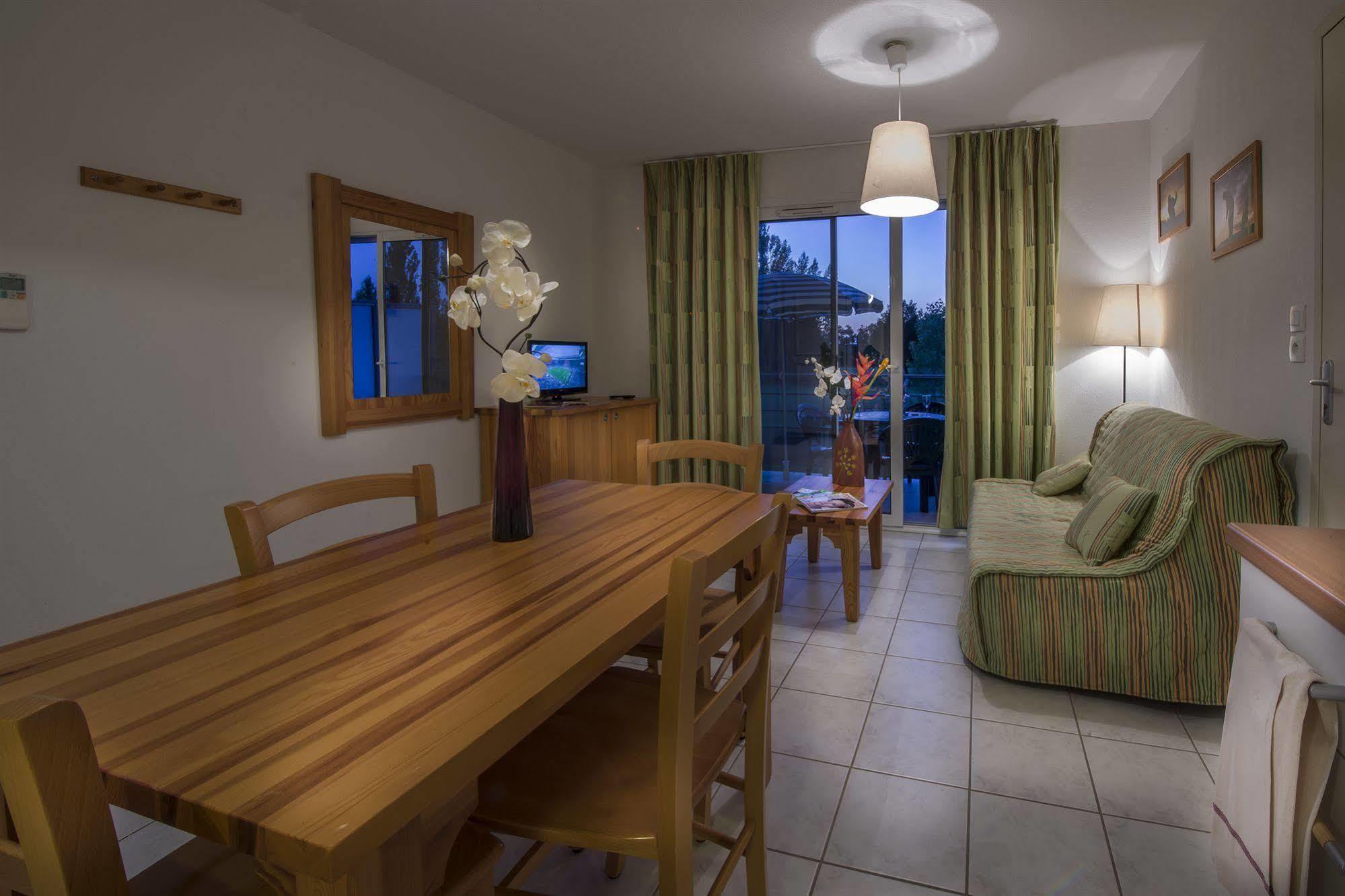 Vacanceole - Domaine Du Aparthotel Rivieres (Tarn)